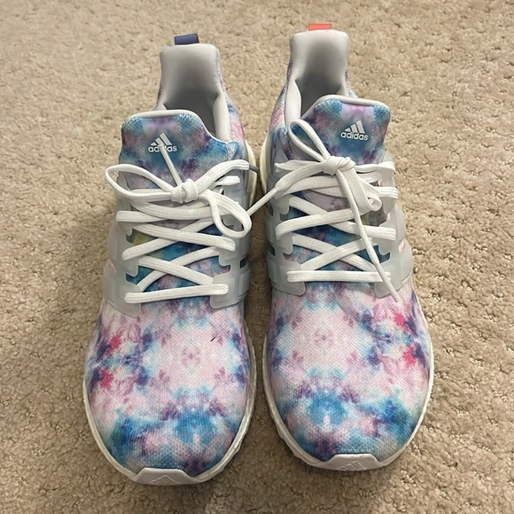 Adidas Ultra-boosts - Picture 2 of 5